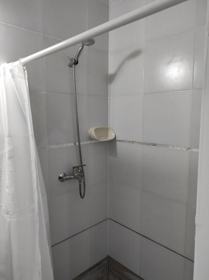 Ezeiza 1 Nuestro Lugar A 15 Minutos Del Aeropuerto Tranfer Opcional Desde Y Al Aeropuerto De Ezeiza Las 24 Horas Pet Friendly Екстер'єр фото