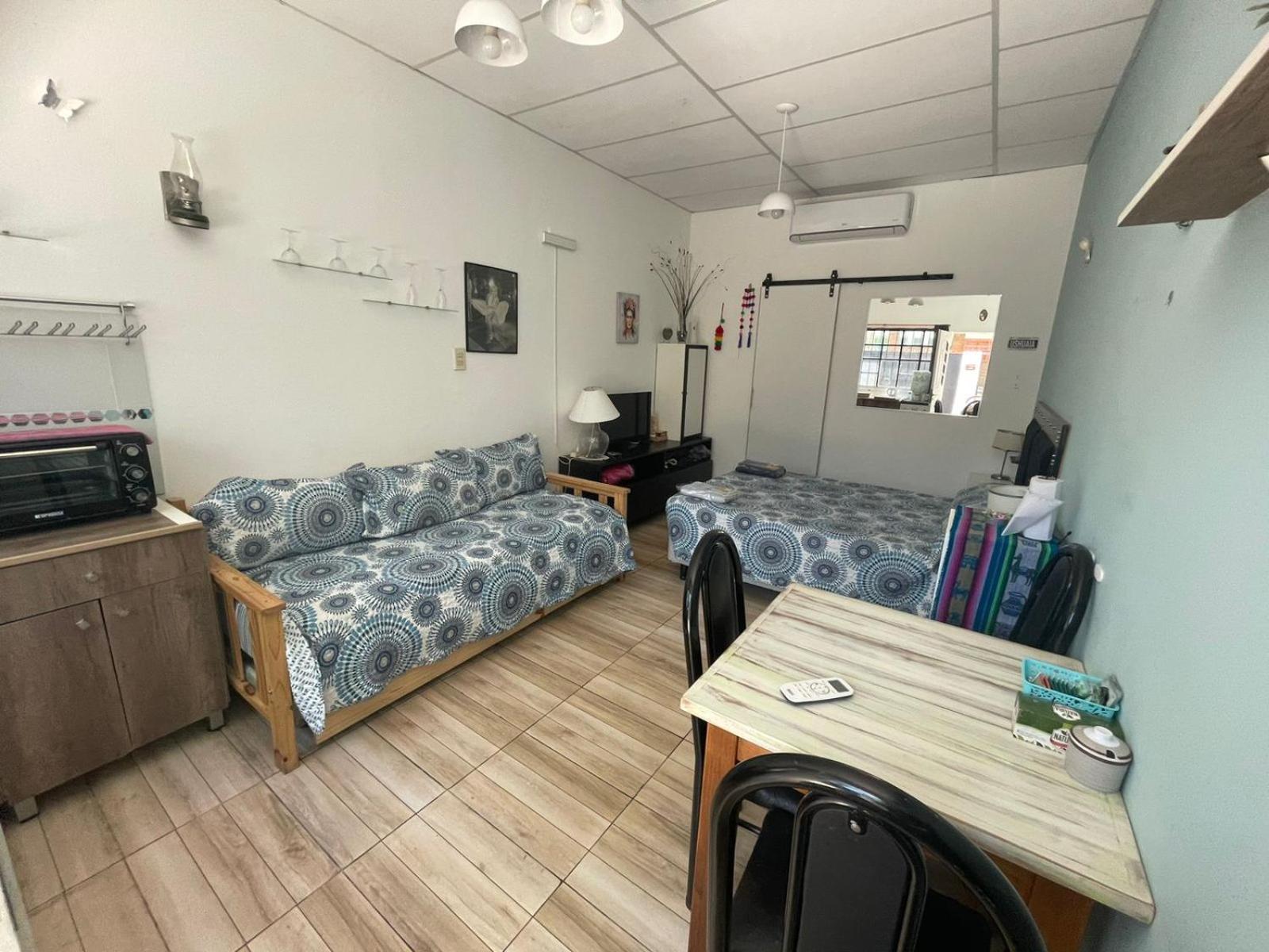 Ezeiza 1 Nuestro Lugar A 15 Minutos Del Aeropuerto Tranfer Opcional Desde Y Al Aeropuerto De Ezeiza Las 24 Horas Pet Friendly Екстер'єр фото